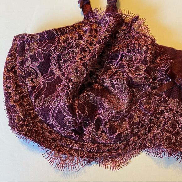 Victoria’s Secret DREAM ANGELS purple Lace Mesh
PUSH-UP WITHOUT PADDING 36DD - Picture 3 of 11